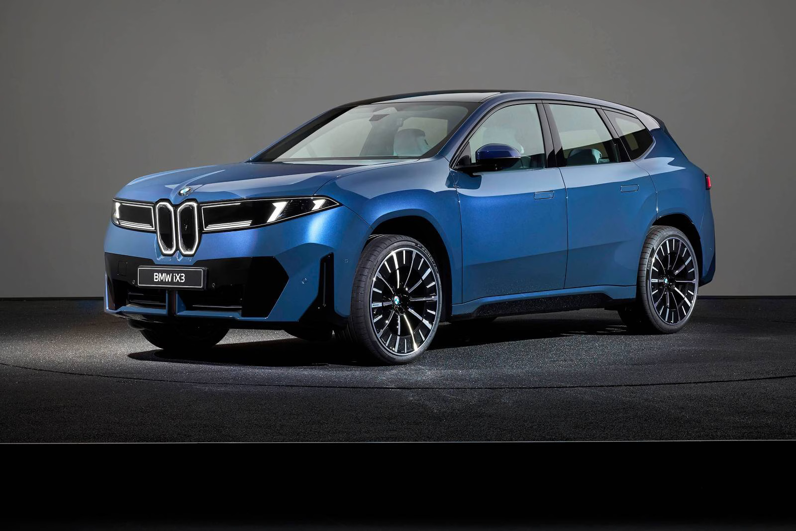 image of BMW iX3